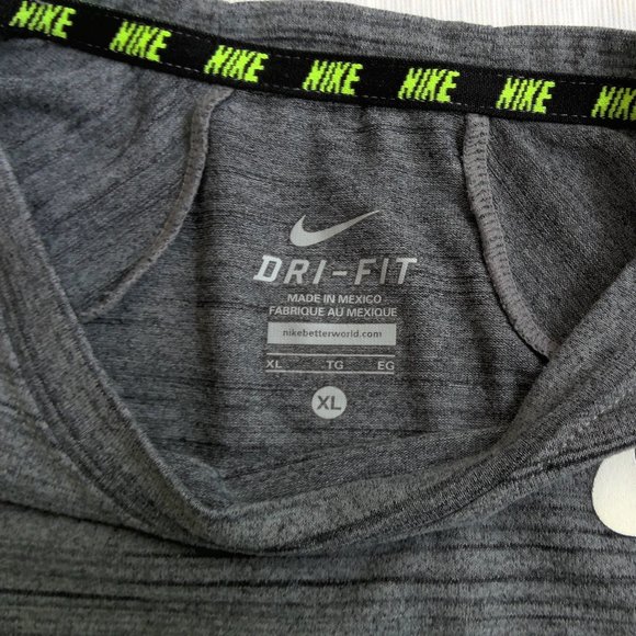 Nike dryfit T - Picture 2 of 2